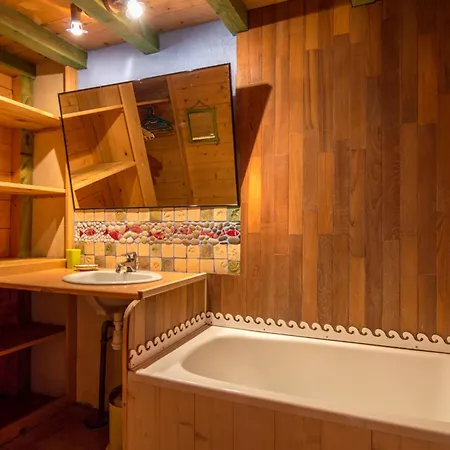 Loft Renove Avec Climatisation Et Jardin A - Fr-1-604-49 Apartmán *
