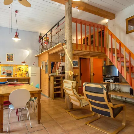 Loft Atypique Avec Jardin A Meze, Proche Commerces, Et Parc Du Chateau Girard - Fr-1-604-49 Mèze